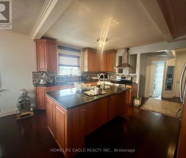 1024 OGDEN AVENUE - Photo 1