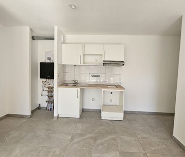 Location Appartement 2 pièces 45m² POITIERS 86000 - Photo 3