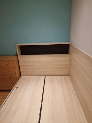 1 bedroom in a house share to rent - Photo 1