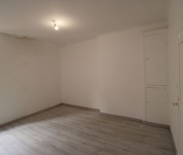 Location Appartement 3 pièces 69m² HYERES 83400 - Photo 1