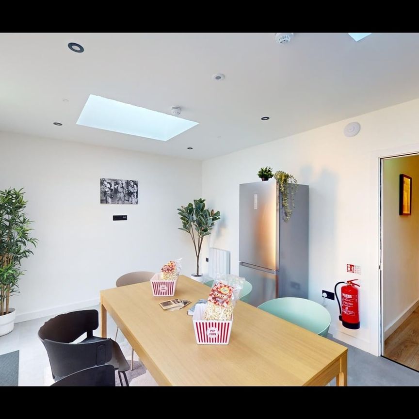 Studio Flat, Grasmere Avenue, W3 - Photo 1