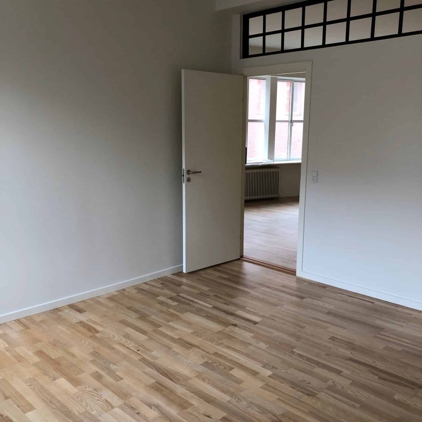 4 værelses lejlighed ved gågaden - Foto 1