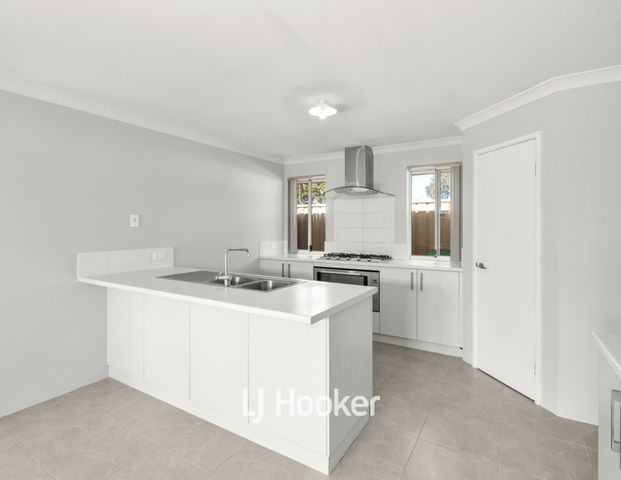 142 Mangles Street, South Bunbury WA - Photo 1
