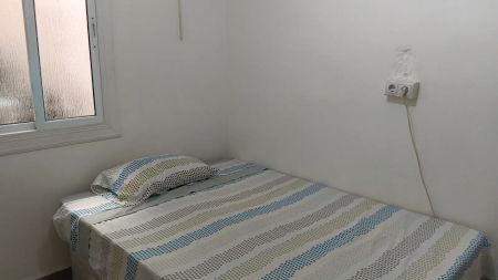 Room in shared apartment in L'Hospitalet de Llobregat - Foto 2