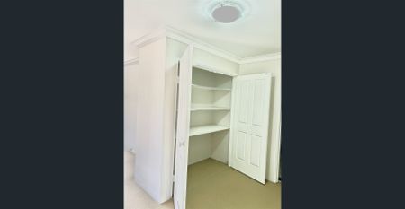 Immaculate Spacious Penthouse, Convenient & Quiet - Photo 5