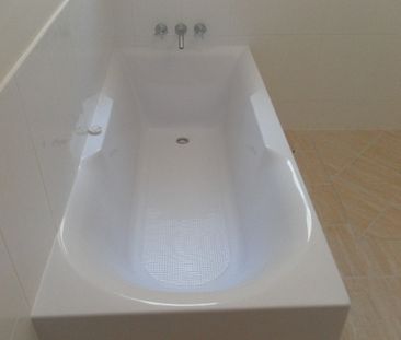 130 Cunningham Street, QLD 4655, Urangan - Photo 4