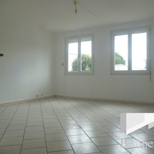 Appartement à louer, 3 pièces - Saint-Jean-de-Braye 45800 - Photo 1