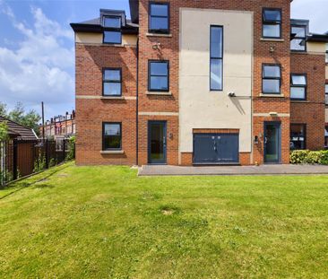 Redcourt, Athlone Grove, Leeds, LS12 - Photo 4