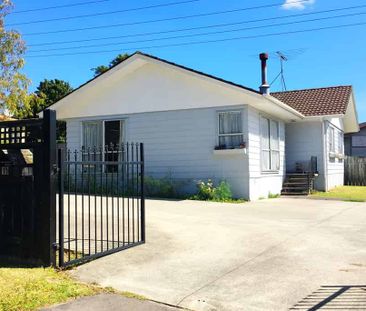 3 bedroom house in Unsworth Heights - Photo 4