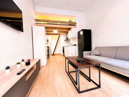 Carrer de Verdi, Barcelona, Catalonia 08012 - Photo 3