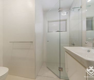 MODERN DESIGNED Townhouse - Donât miss out! - Photo 1