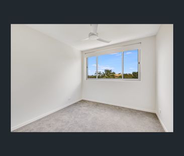 12/36 Dry Dock Road, Tweed Heads South, NSW 2486 - Photo 2