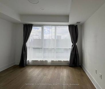 Bloor & Parliament Modern +Stunning 3Bdrm 1Parking 1Locker Upgraded - Photo 3