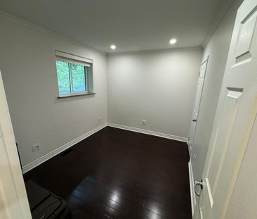 For Lease - 93 Aurora Heights Drive, Aurora, Ontario - Photo 2