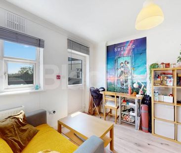 Burnley Road, London, NW10 - Photo 2