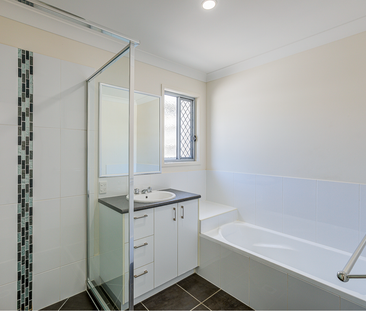 19 Everglades Street, Springfield Lakes, QLD - Photo 2