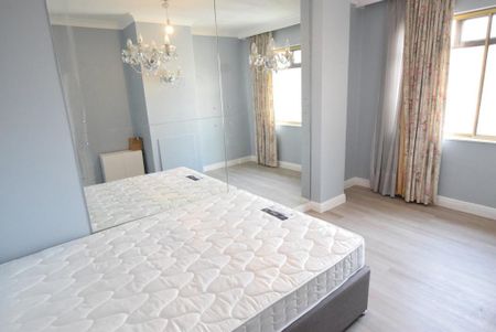 3 bedroom apartment to rent - Photo 4