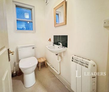 2 bedroom cottage to rent Middleton Court, Lewes Road, Westmeston, BN6 - Photo 4