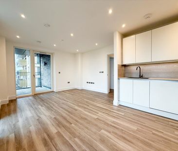 2 Bed Flat, Colindale Gardens, NW9 - Photo 6