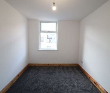 4 Bedroom Mid Terraced House To Rent - Photo 5