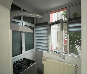 2 cam d 52 mp renovat mob si util complet 425 euro liber 6 min ptr umf - Photo 6