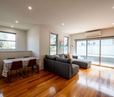 Central, modern space! - Photo 6