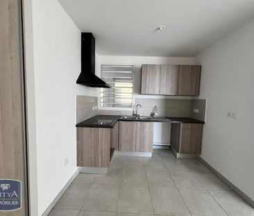 Location Appartement 3 pièces 90m² STE CLOTILDE 97490 - Photo 5