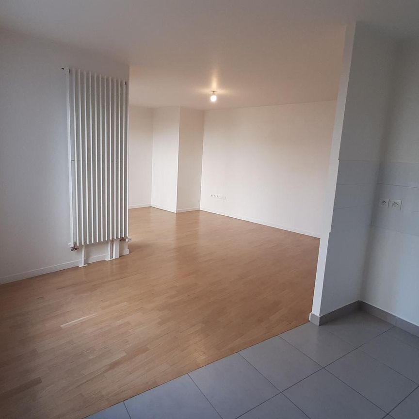 location Appartement F1 DE 39.9m² À CERGY - Photo 1