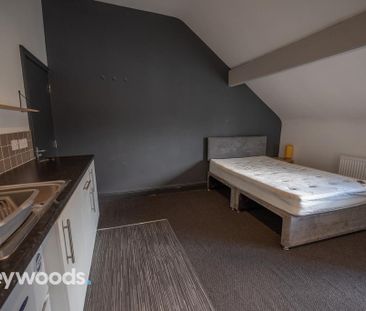 1 bedroom house of multiple occupation to rent - Photo 6