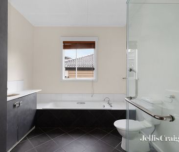 11 Cypress Street, Heidelberg West - Photo 4