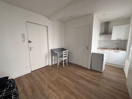 Location Appartement 1 pièce 15m² ANGOULEME 16000 - Photo 5