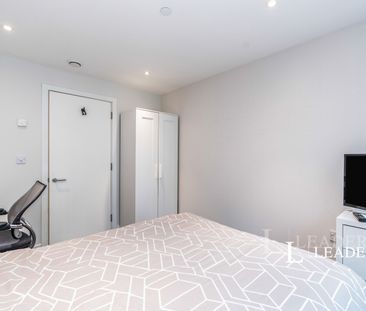 2 bedroom apartment to rent Ocean Way, Southampton, Hampshire, SO14 - Photo 2