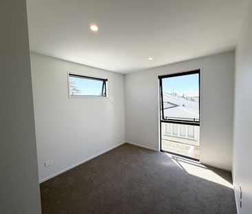 358 Hereford Street, Linwood - Photo 6