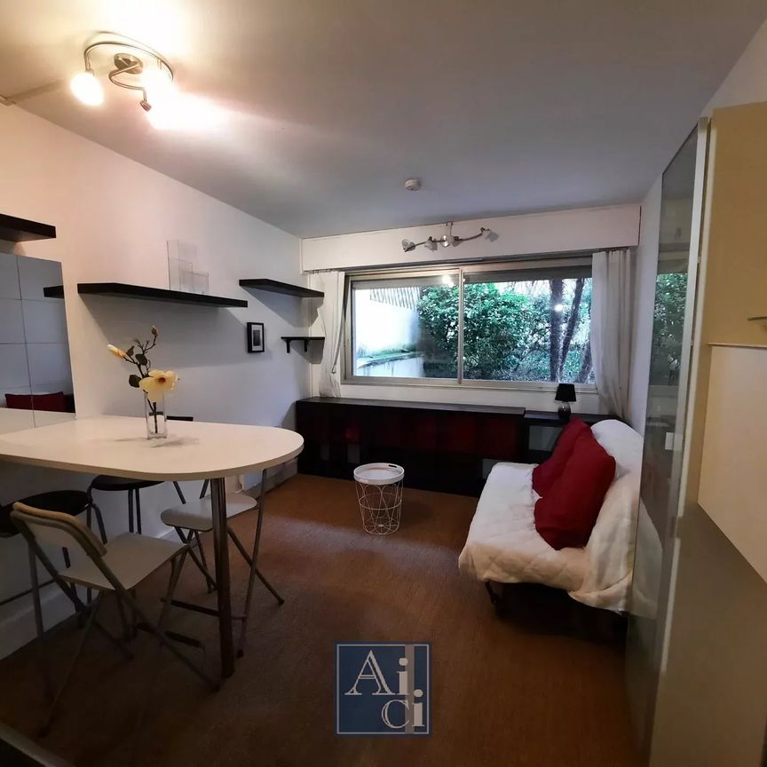 Location Appartement 1 pièce 17m² PARIS 16ème - Photo 1