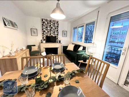 Location Appartement 4 pièces 72m² MAUBEUGE 59600 - Photo 2