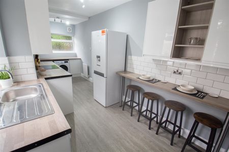 The Turnways, Headingley, LS6 3DU, Leeds - Photo 2