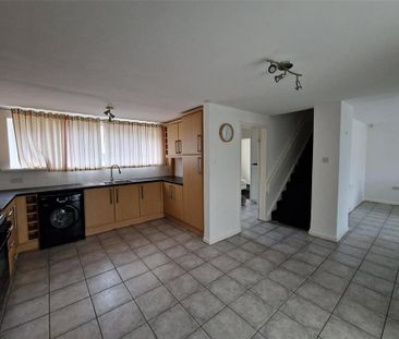 3 bedroom terraced house to rent - Photo 6