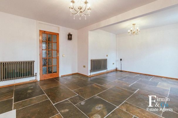 3 bedroom end of terrace house to rent - Photo 1