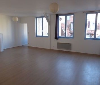 À louer / Appartement F3 / BESANCON CENTRE VILLE 1 C rue Mégevand 2... - Photo 1