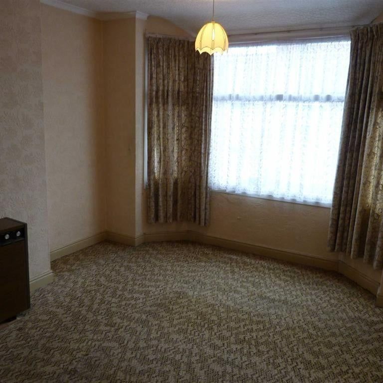 3 Bed Terraced House, Paxton Road, CV6 - Photo 1