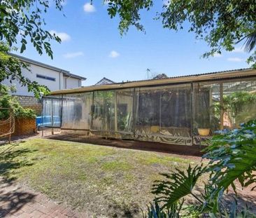 205 The Esplandade, Mount Pleasant - Photo 5