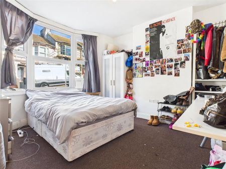 4 bedroom house to rent - Photo 4