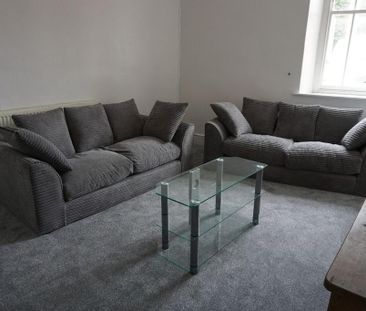 6 bedroom house to rent - Photo 2