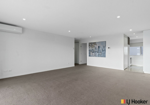 Experience Modern Comfort and Unmatched Convenience - Photo 1