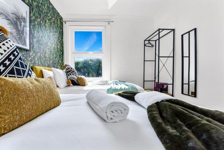 4 bedroom serviced apartment to rent - Photo 3