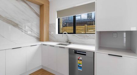 Modern 4 bedroom new build in peaceful Conifer Grove! - Photo 2