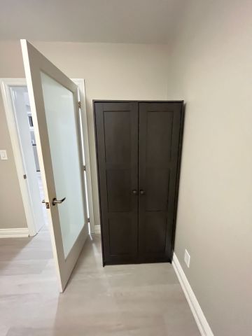 For Lease - 4641 Keystone Crescent, Burlington, Ontario - Photo 3