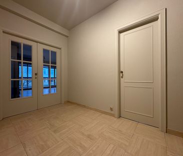 Ruim en lichtrijk 2-slaapkamerappartement in centrum Kortrijk - Photo 6