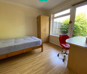 5 bedroom semi-detached house to rent - Photo 4