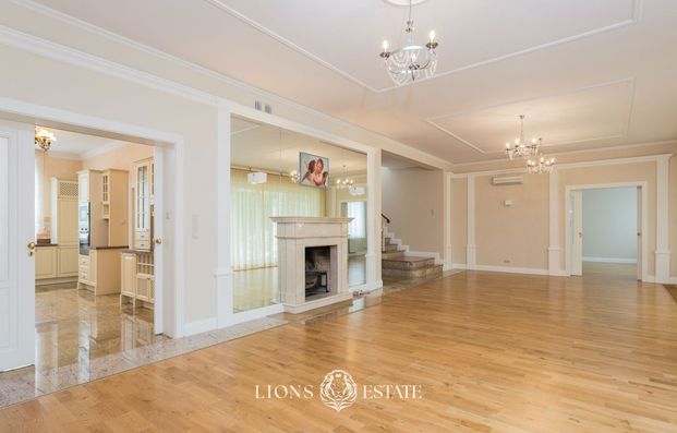 Warszawa, Wilanów, Wilanów Powsin - Zdjęcie 1